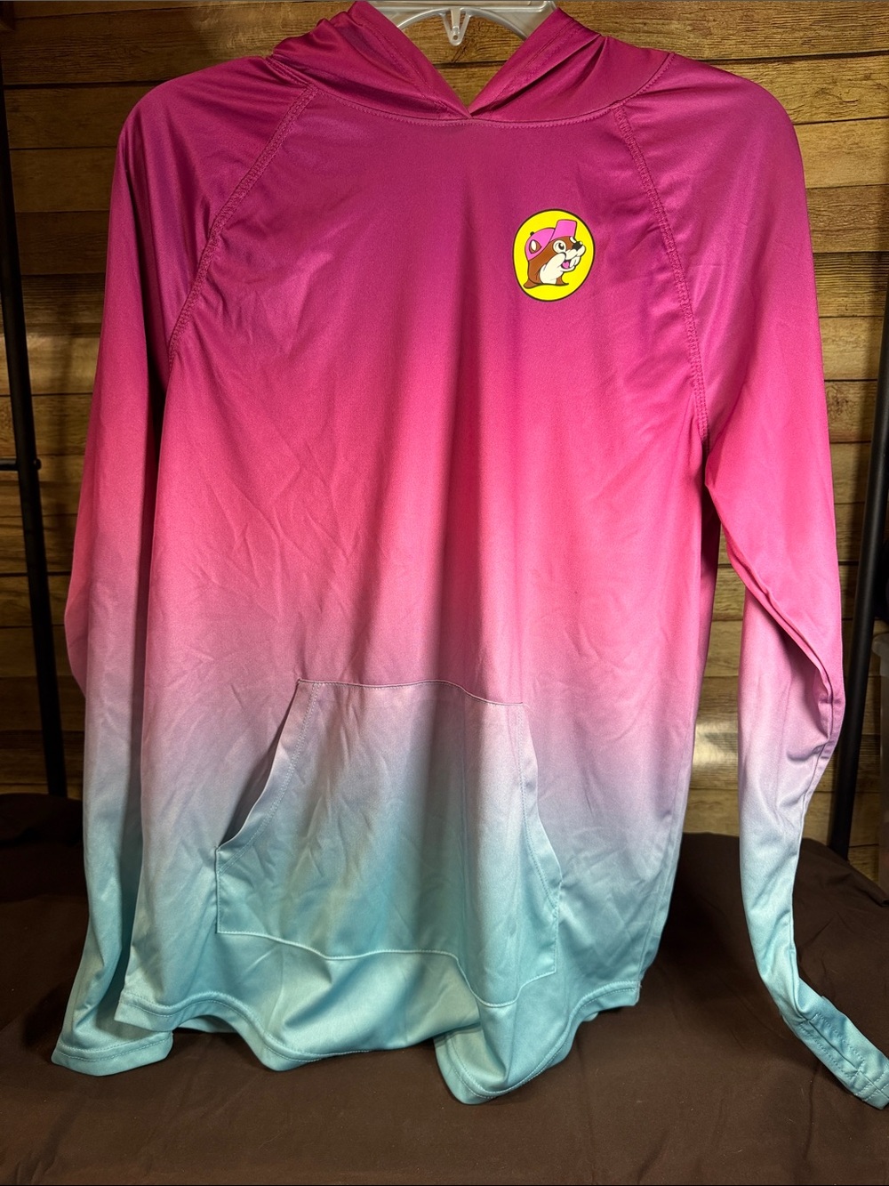Buc-ee’s women’s hooded pullover